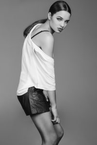 Gabriela Costa - Foto 10